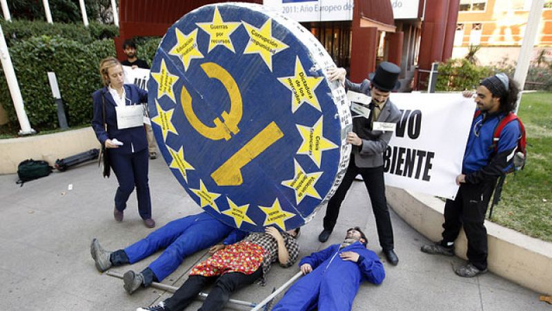 Rechazo de la oposición y los productores a la reforma de la Política Agraría Común