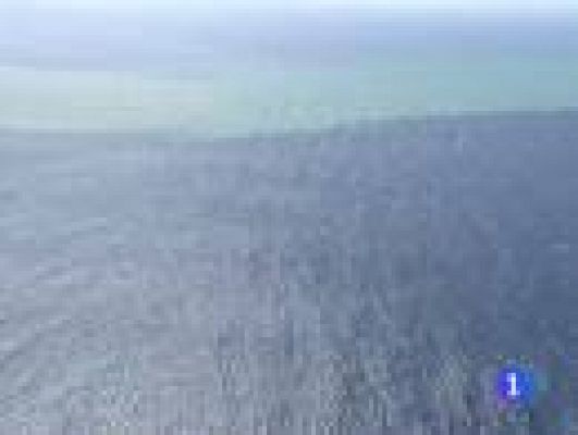 Telediario 1 - El volcán submarino sigue saliendo