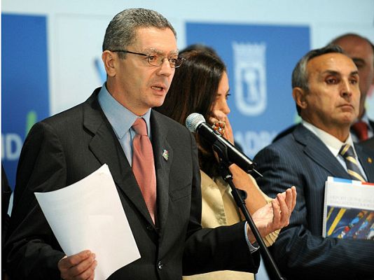 Gallardón ocupará el cuarto puesto por Madrid y S. Santamaría el dos