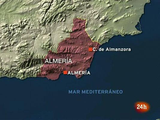Trabajan para desalojar a vecinos de casas cueva en Almería tras un derrumbe