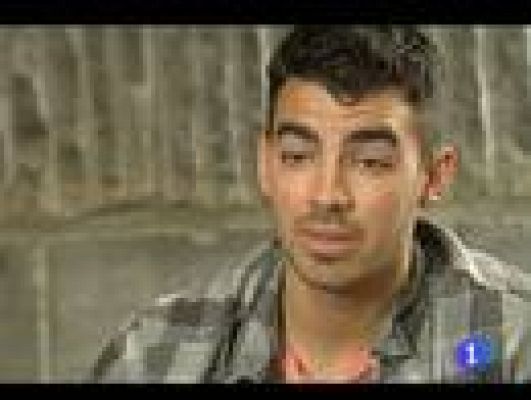 Telediario 1 - Joe Jonas presenta disco