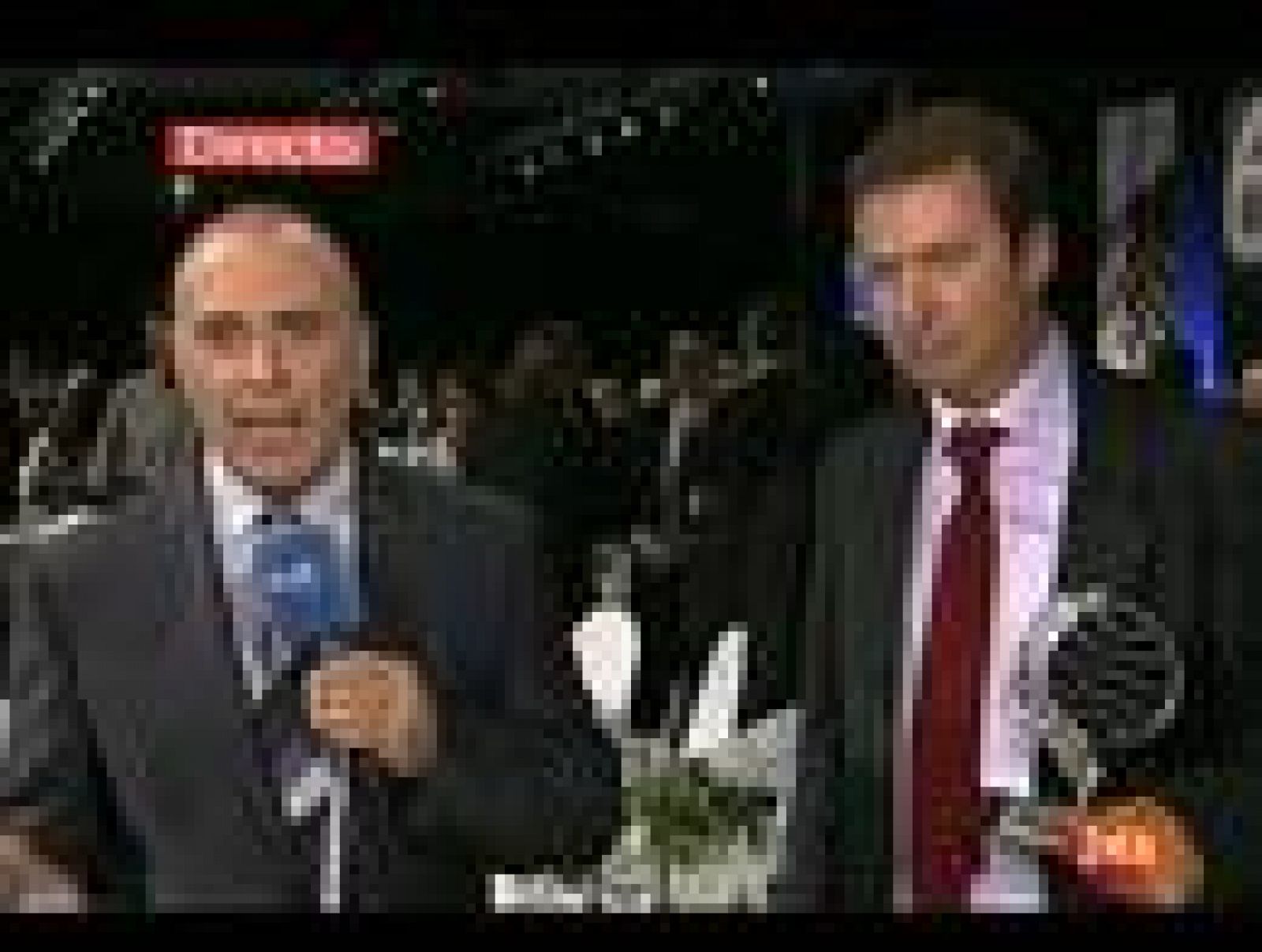 TVE entrevista al ganador del Premio Planeta 2011, Javier Moro - Informativo 24h | Ver