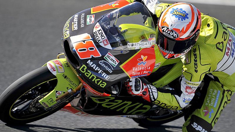 Las dudas sobre qué neumático utilizar ante la lluvia que cayó antes de la carrera, marcó la prueba de 125 cc, la más difícil en la trayectoria de Nico Terol.