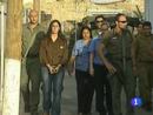 Telediario 1 - Israel y Hamas cajean prisioneros