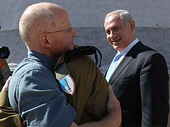 El soldado israelí Gilad Shalit ya está en manos de Israel