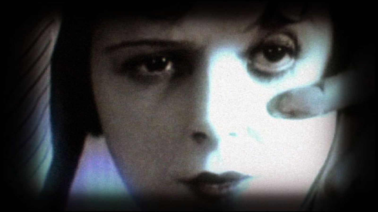 La mitad invisible -  El perro andaluz - avance