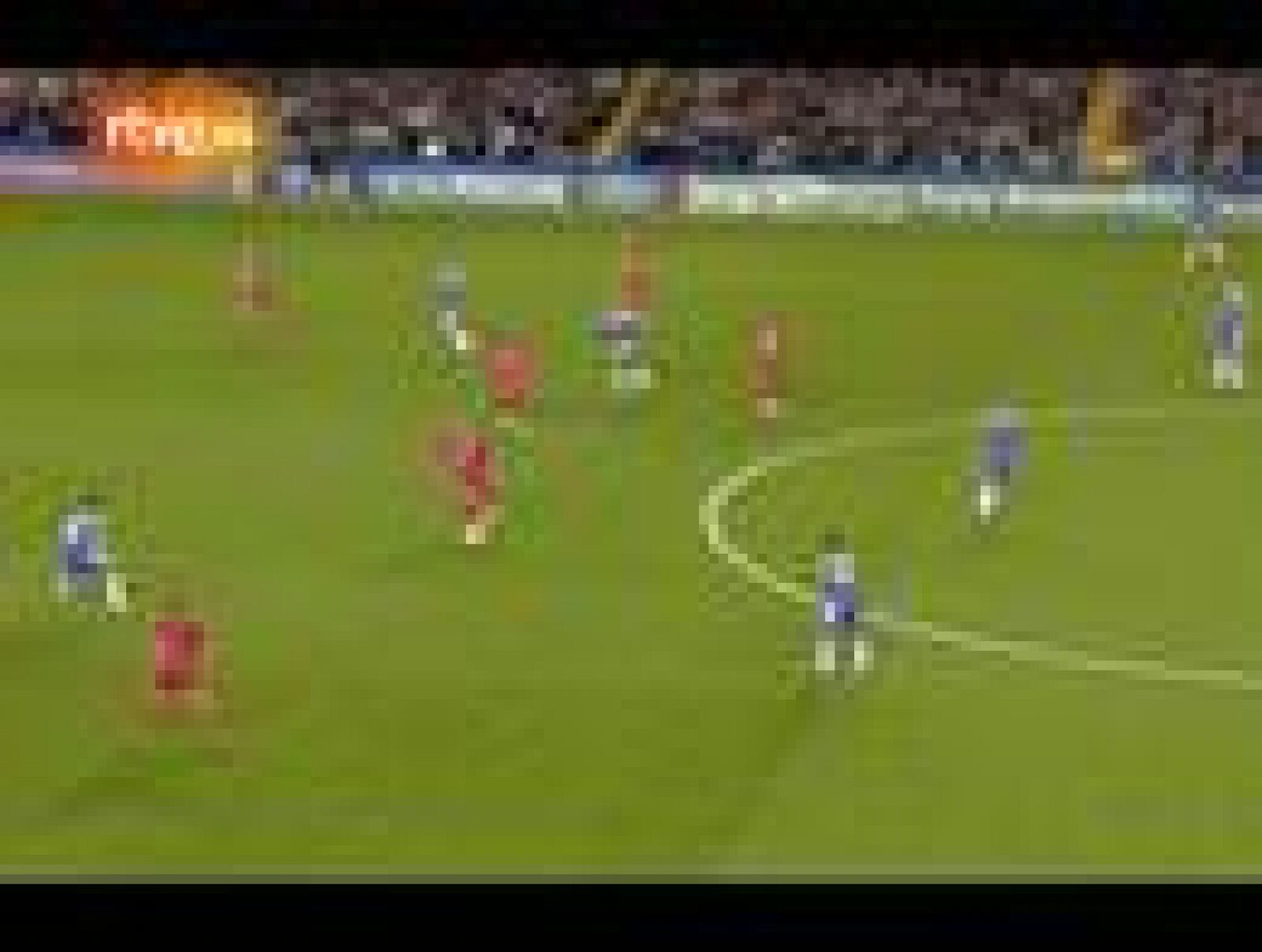 Torres no falla ante el portero del Genk (2-0) | RTVE Play