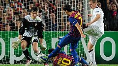 Villa derriba el muro checo (2-0)