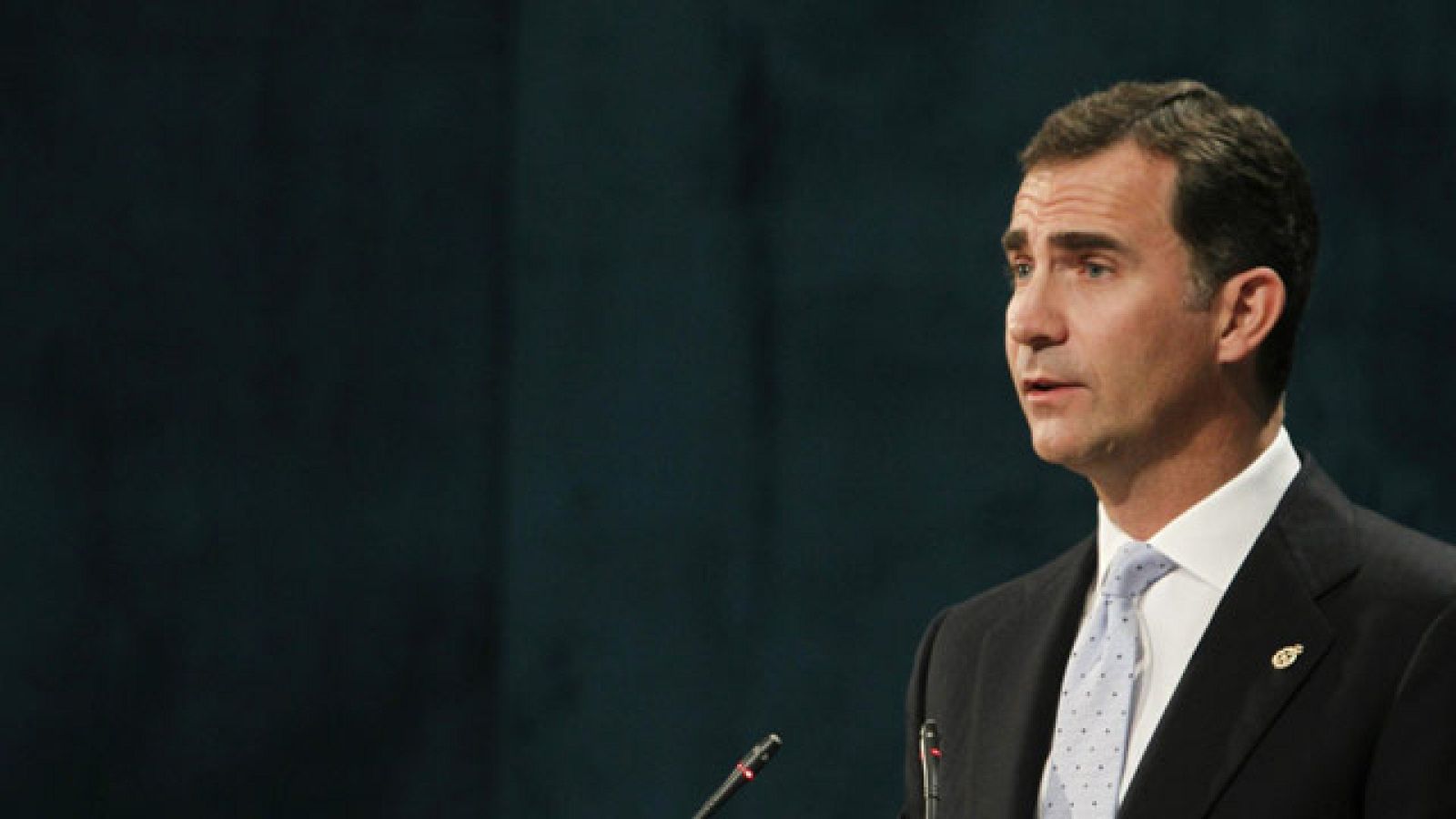 El príncipe: "Los terroristas asumen su derrota"