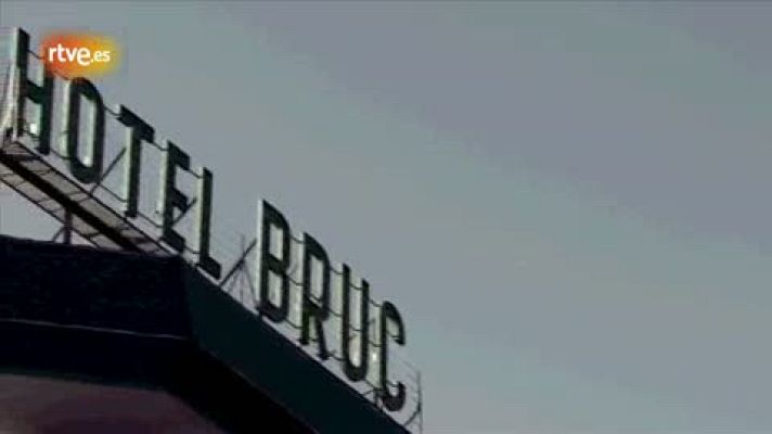 Crónicas - En el Hotel Bruc para avistar ovnis