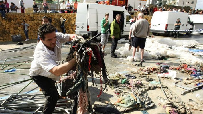 Telediario 1 - 2 fallecidos por una riada
