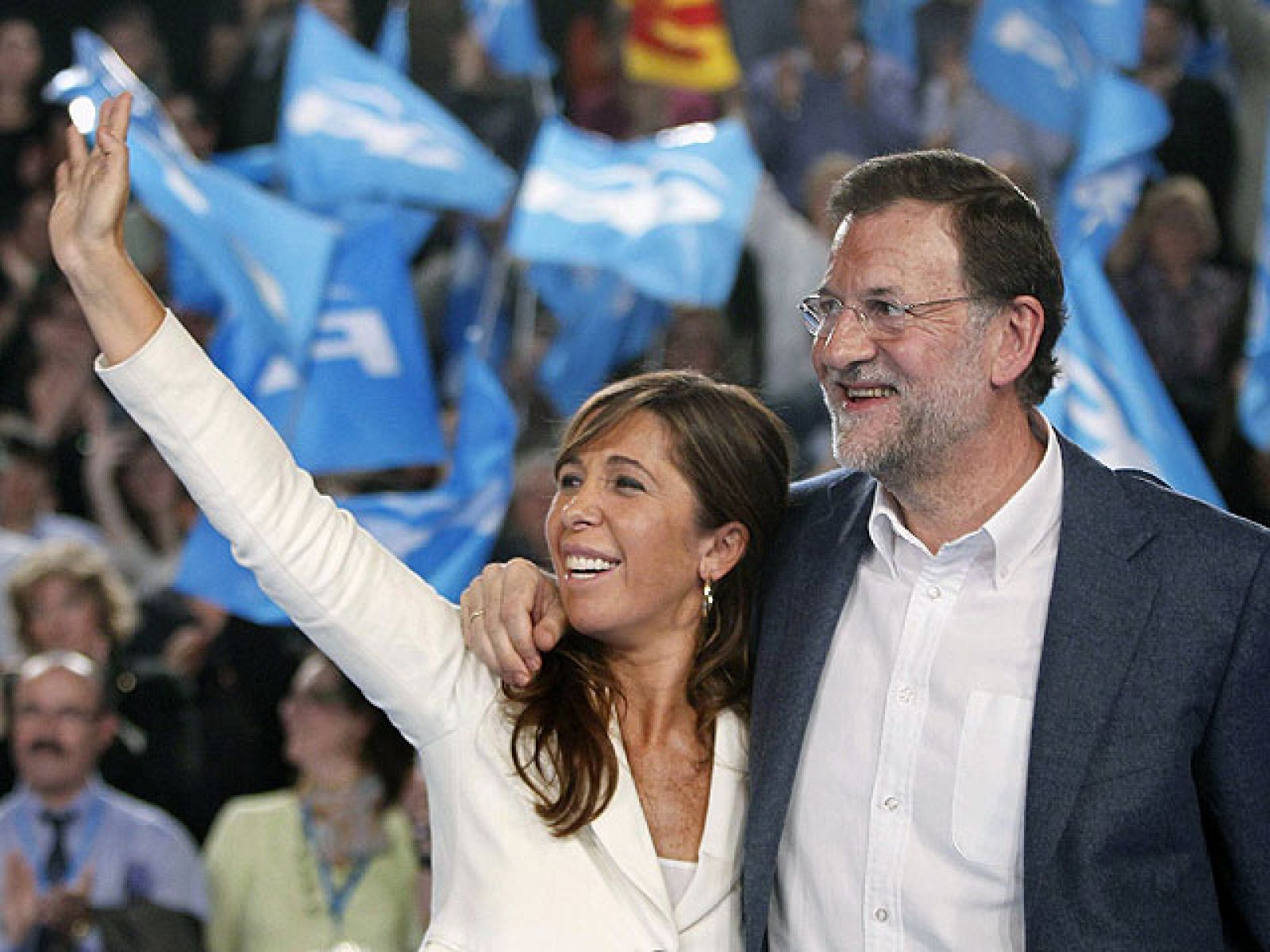 Rajoy pide prudencia y la unión de los demócratas ante el anuncio de ETA | Ver