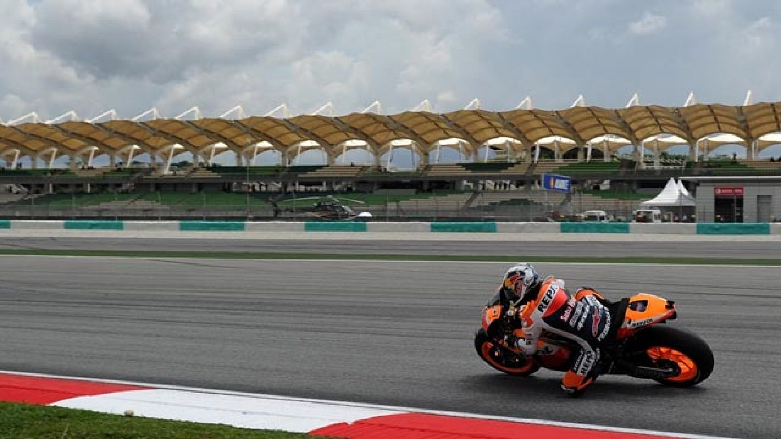 'Pole' para Pedrosa en Malasia