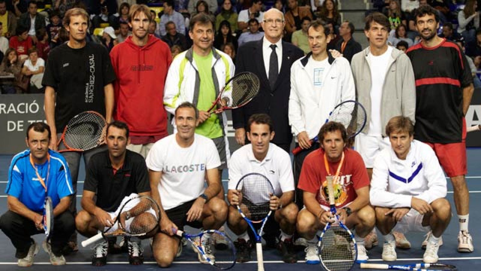 El tenis homenajea a Andrés Gimeno | Ver
