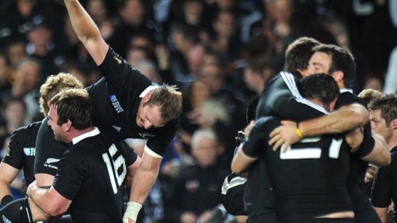 Nueva Zelanda han vencido a Francia (8-7) para ganar su segunda Copa del Mundo de rugby en una intensa final disputada en Auckland, y en la que los galos realizaron un gran partido.