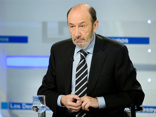 Rubalcaba se compromete a mantener las prestaciones por desempleo