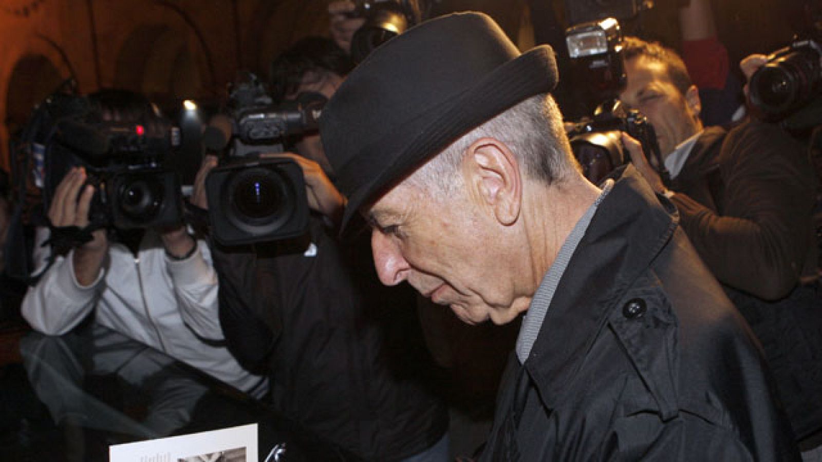 Leonard Cohen y su guitarra española