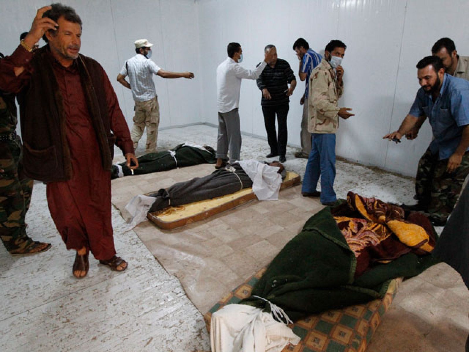 Muamar el Gadafi ha sido enterrado en el desierto de Libia