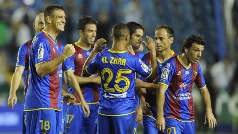 El Levante defiende su liderato 