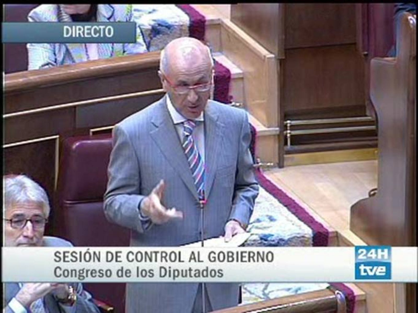 Zapatero ha anunciado que han comenzado las negociaciones para llegar a un acuerdo con los sectores afectados por la subida del fuel.