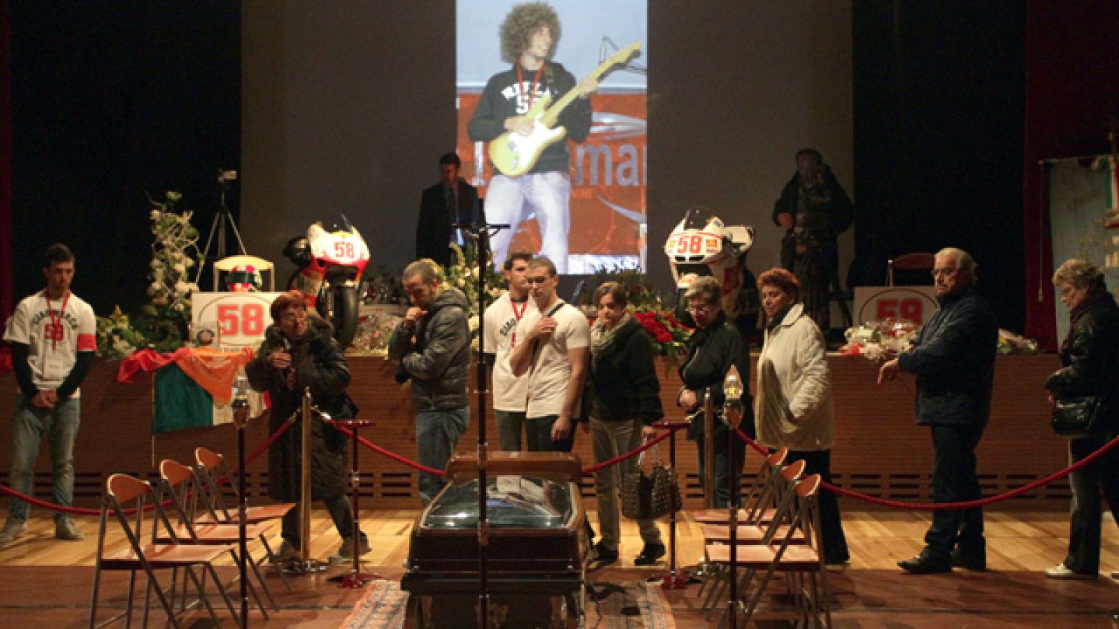 La capilla ardiente de Simoncelli