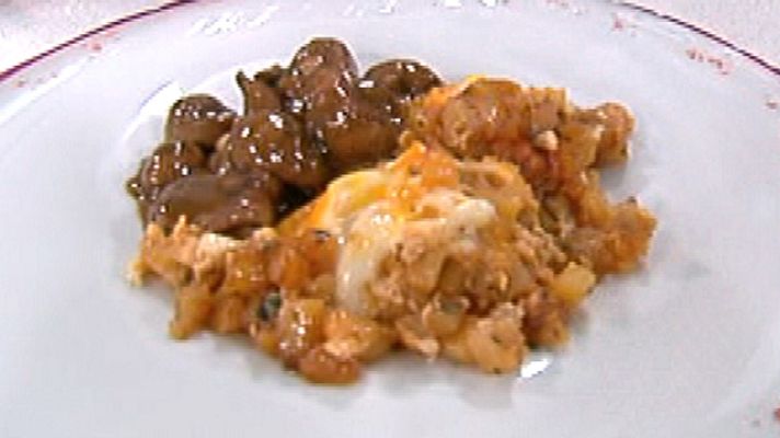RTVE Cocina - Huevos fritos sobre patatas
