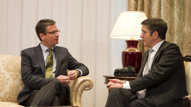El lehendakari Patxi López se ha reunido con el presidente del PP-Vasco, Antonio Basagoiti
