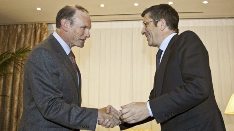Patxi López ha convocado a los tres anteriores Lendakaris tras el comunicado de ETA