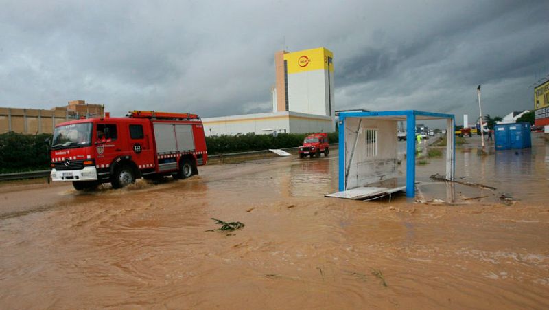 Telediario 2 en cuatro minutos - 29/10/11  