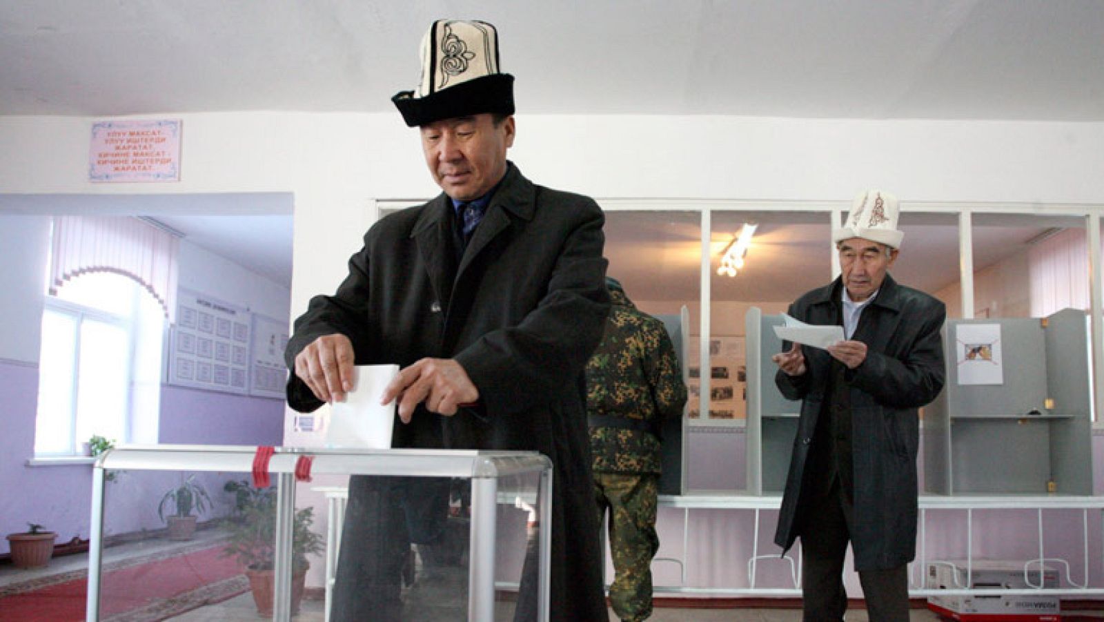 Elecciones en Kirguizistán en medio de acusaciones de fraude