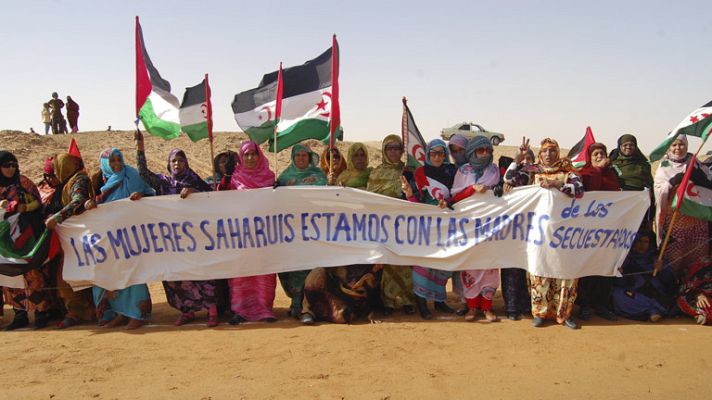 Telediario 1 - Los cooperantes españoles secuestrados en el Sáhara están vivos y en manos de Al Qaeda