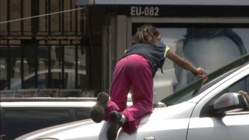 En México casi la mitad de los jóvenes son pobres