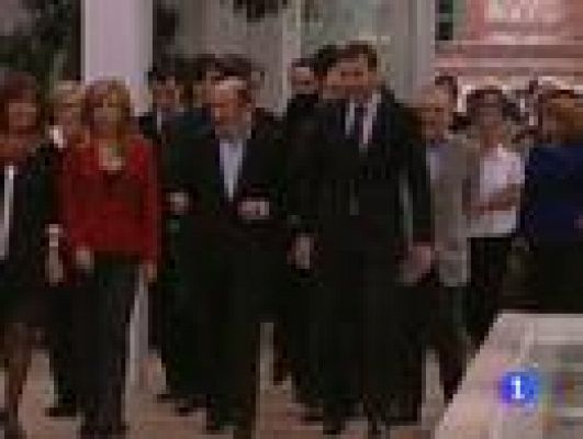 Telediario 1 - Rubalcaba alaba su programa