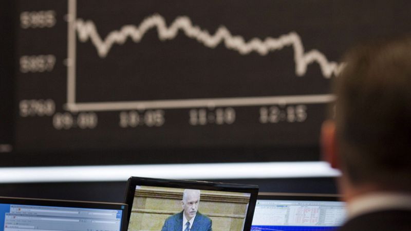 El anuncio del referendum griego provoca un desplome de las bolsas europeas