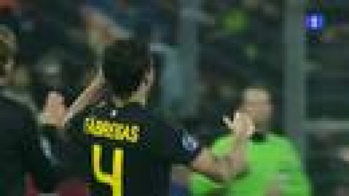  - Cesc amplía la goleada (0-3)