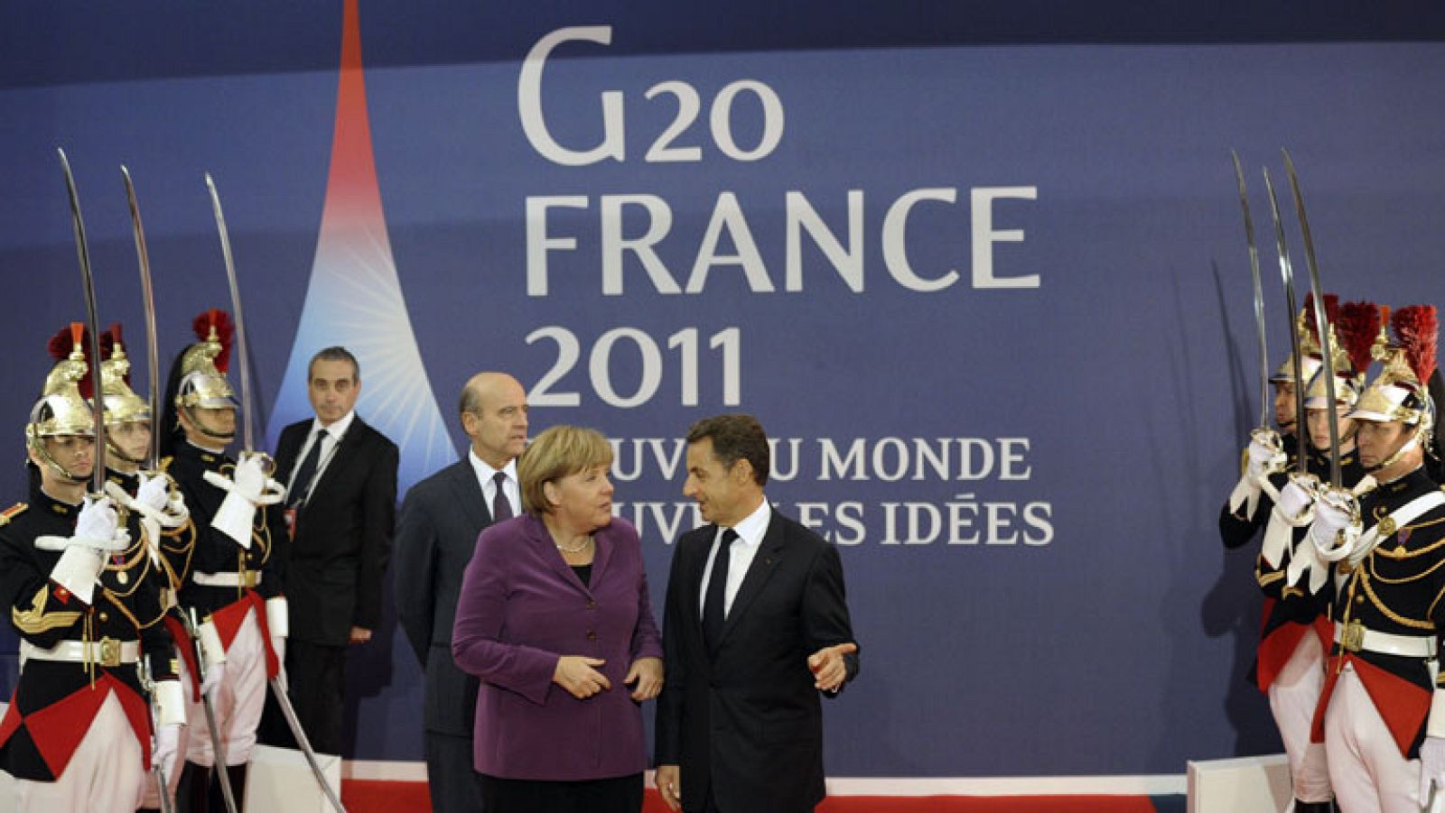 Los líderes europeos piden a Papandreu que se decida