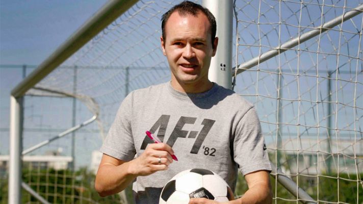  - Iniesta y 'Un juguete, una ilusión'