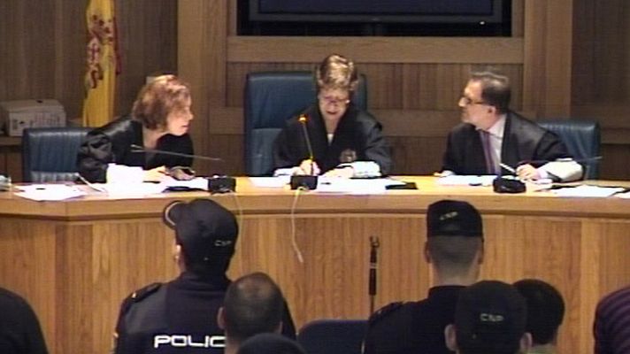 Telediario 1 - Renuncia de la jueza Murillo