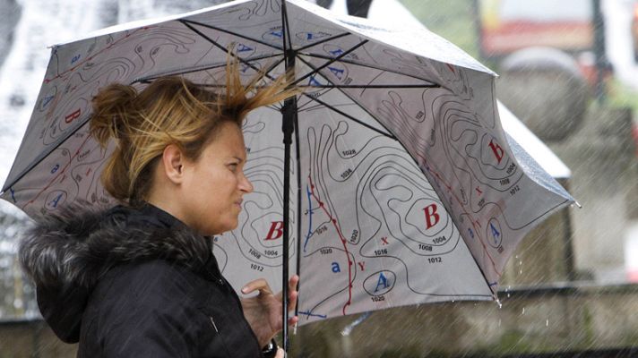 El tiempo - Cinco comunidades en alerta naranja por lluvias o viento