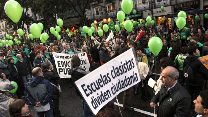 Telediario 1 - Movilizaciones por la educación