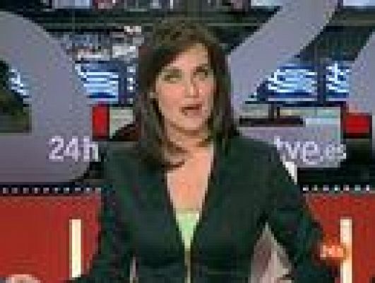 Telediario 1 - El primer ministro griego supera el voto de confianza aunque ofrece su relevo en un gobierno de unidad