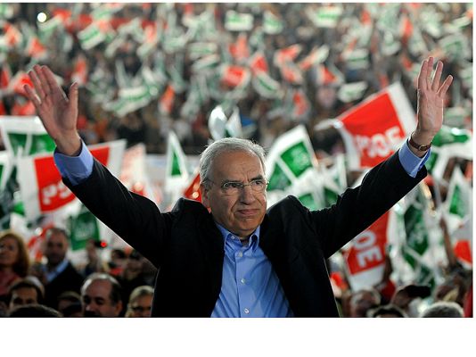  - Guerra: "La derecha no soporta que haya derrotado a ETA un Gobierno socialista"