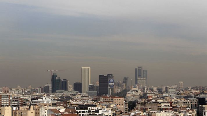 Telediario 1 - Las grandes áreas metropolitanas se oponen a restringir el tráfico con las Zonas de Atmósfera Protegida