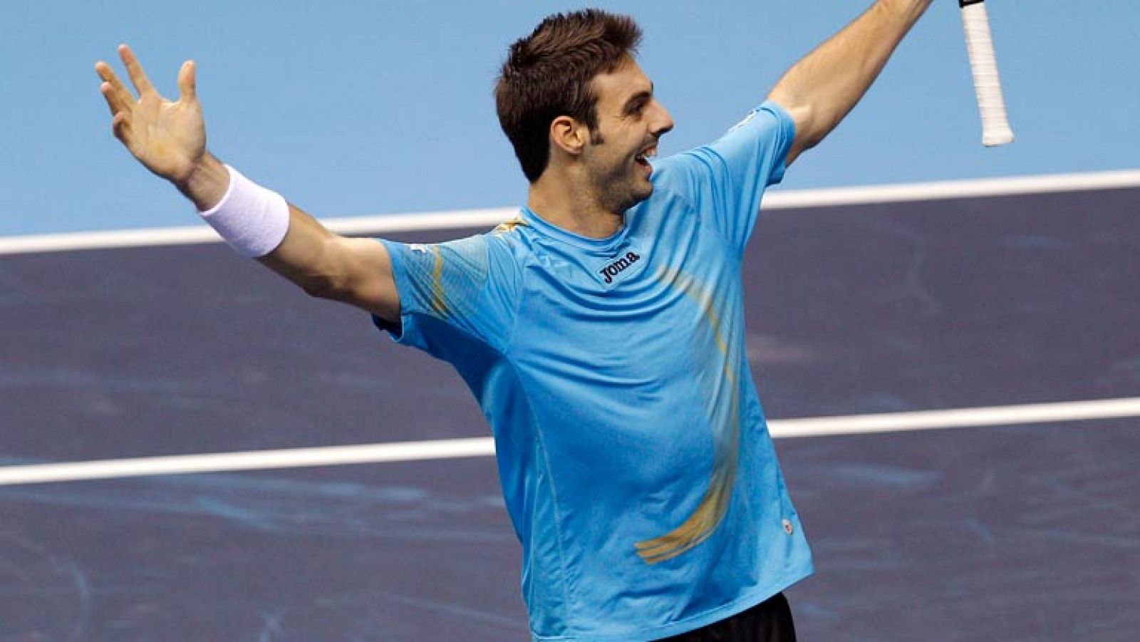 El español repite final del Masters 500 de Valencia tras superar al argentino Juan Martín del Potro en el primer partido entre ambos en su carrera, y comenta el encuentro a Teledeporte