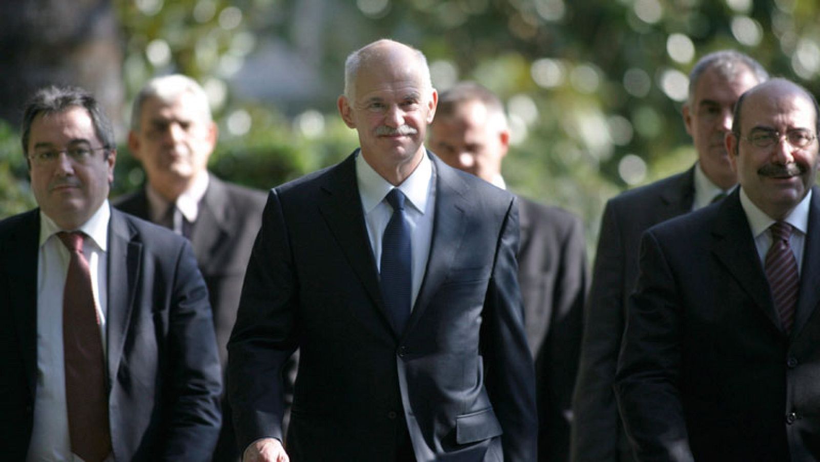 En Grecia, el presidente de la República ha convocado mañana a los líderes políticos