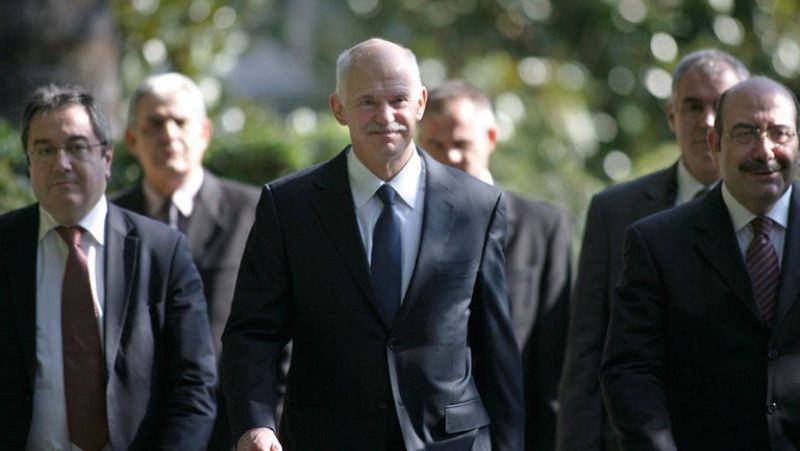 En Grecia, el presidente de la República ha convocado mañana a los líderes políticos 