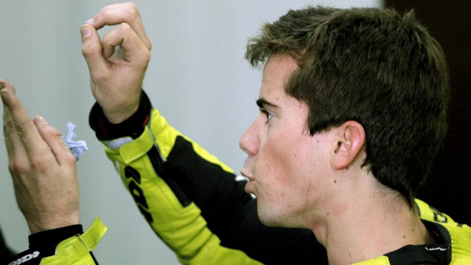 Terol acaricia el título | Ver