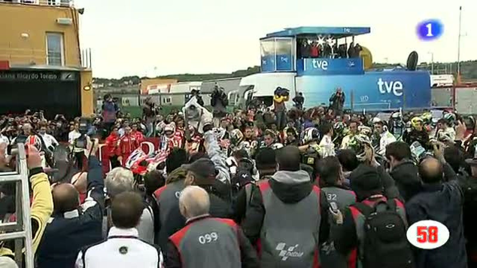 Minuto de ruido en honor a Simoncelli | Ver