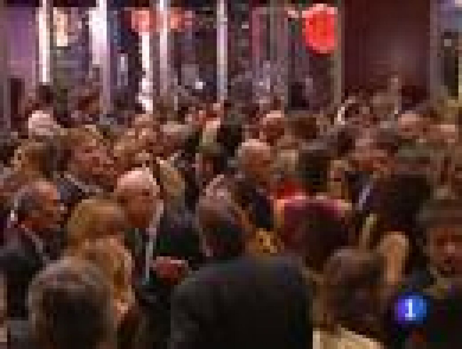 María Casado y Juan Ramón Lucas reciben la Antena de Oro | Ver