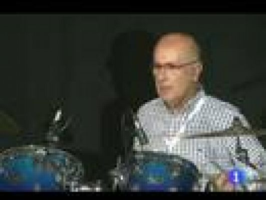 Telediario 1 - Duran i Lleida se marca un solo de batería